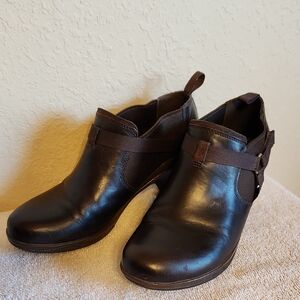 Merrell Women’s Dark Brown Leather Ankle Booties-8.5